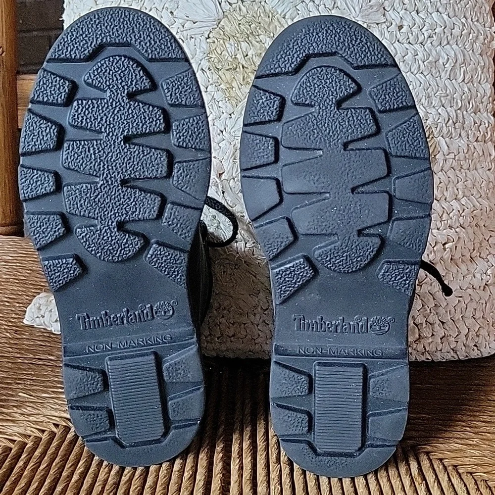Timberland  boots, grayish black, size 4 junior